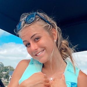 Meet your Posher, Lexi